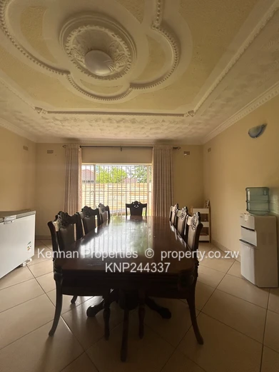 Neat 4 Bedroom Family Home on Spacious Stand (Sole Mandate)