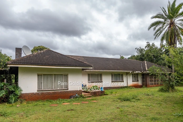 Development Opportunity - Family Home (Sole Mandate)