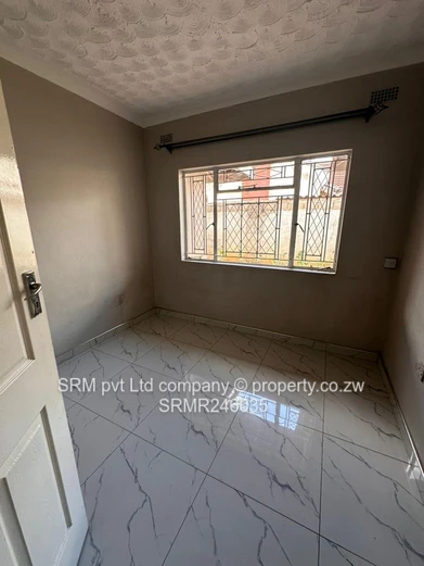 Neat 3 bedroomed house to let in Bloomingdale
