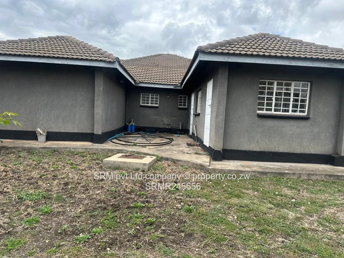 Recently renovated home to let in Monavale