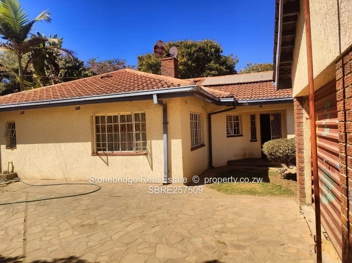 4 Bedroomed House in Zimre Park. Harare For Sale