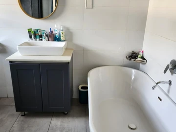 4 Bedroom Garden Flat