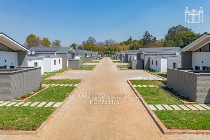 Modern 2-Bedroom Cluster Home In Marlborough