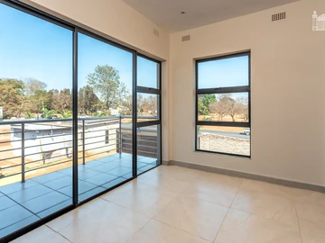 7 Unit Townhouse Complex