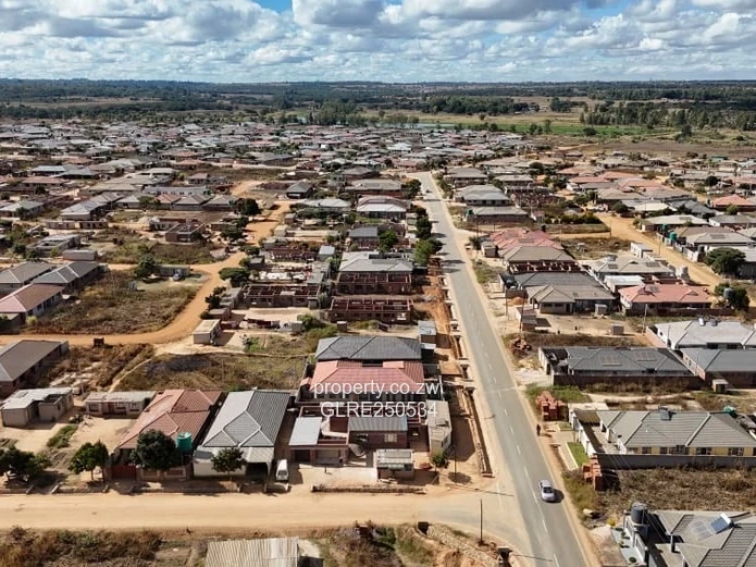 400 m² Stand in Ruwa — Tarred Road & Subdivision Potential