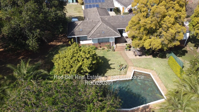 Neat 3-bedroom home and cottage in good location