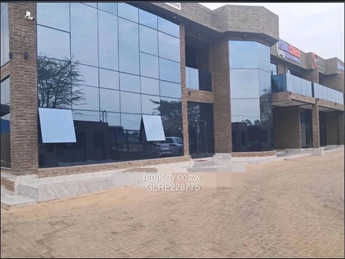 Madokero Warehouse To Let!