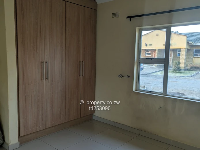 Madokero Estate 2 bedroom garden flat to rent  (Sole Mandate)