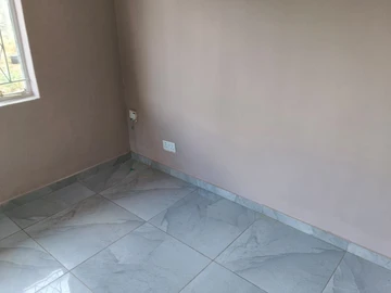 3 Bedroom Flat & Apartment