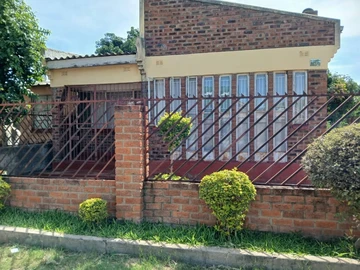 4-Bedroom House for Sale in Zengeza,Chitungwiza 
