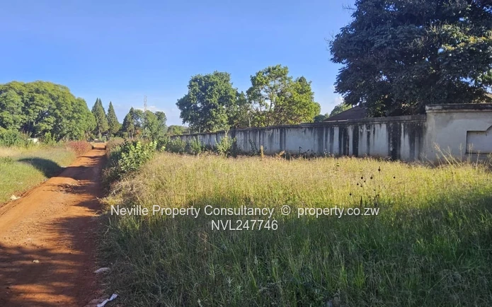 Greendale 2000m² Stand — Tarred Road & Main Road Frontage