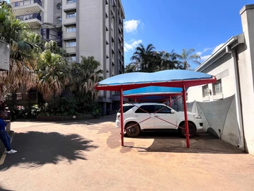 3 Bedroom Flat & Apartment