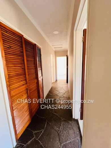 6 Bedroom House To Rent in Greendale