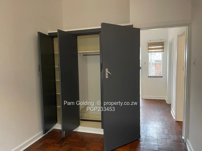 Flat for rent in Eastlea