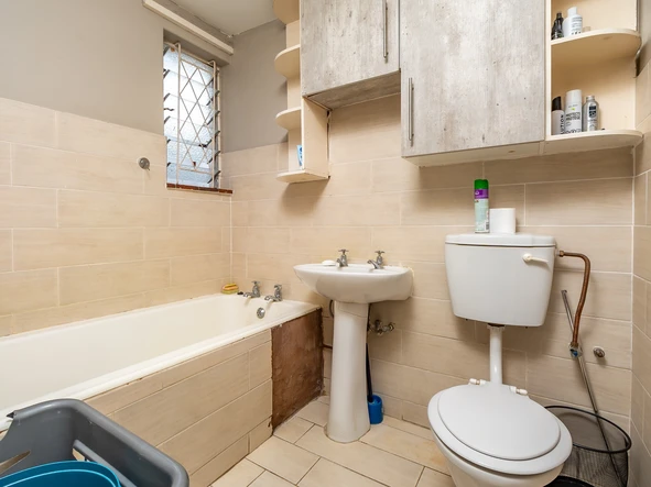 2 Bedroom Garden Flat