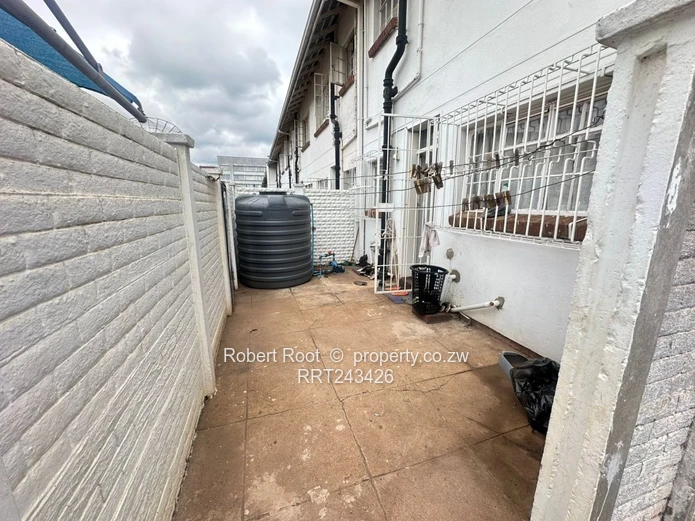 2 Bed Garden Flat in the Avenues