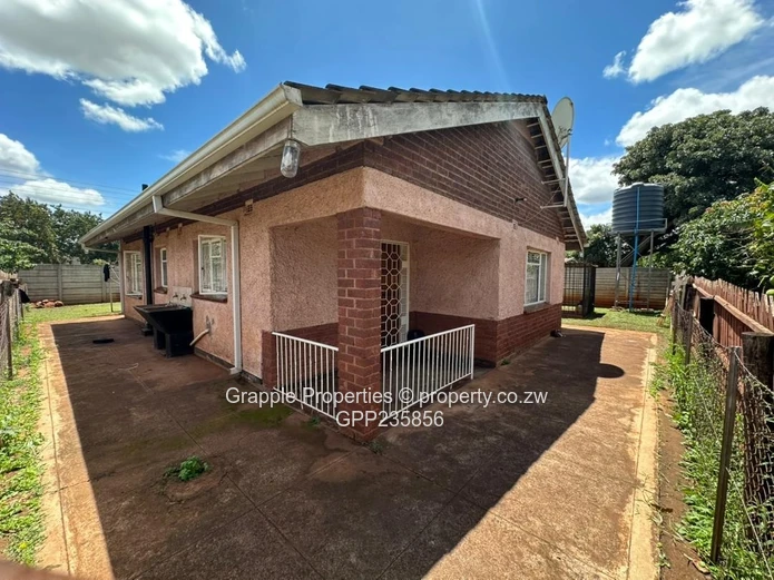 Bluffhill house to let (Sole Mandate)