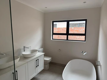 3 Bedroom Garden Flat