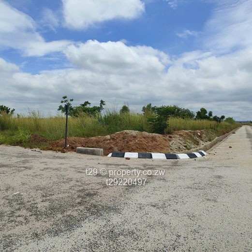 Nyabira low density Paarl luna estate stands for sale (Sole Mandate)