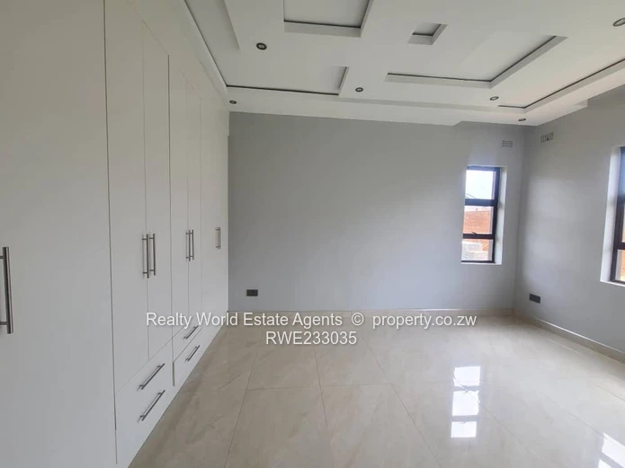 For Sale: Elegant 5-Bedroom Home with Cottage & Pool – Mt Pleasant Heights