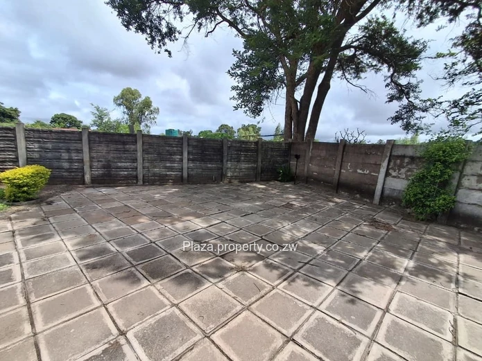 A Lovely Home in a Peaceful area near Lundi Park Golf Course