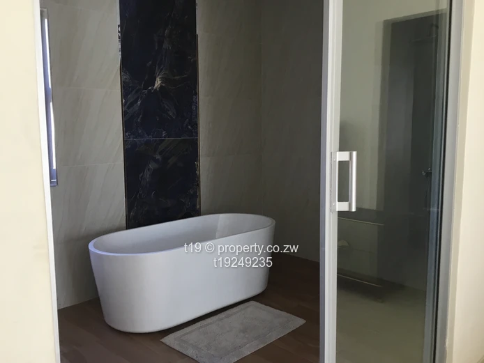 Stunning ultramodern 5bed townhouses