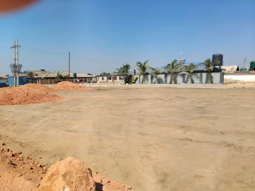 Commercial & Industrial Land