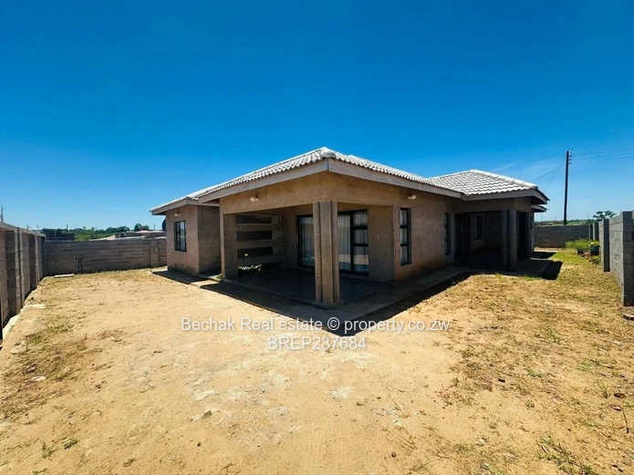 Hopelyn 5-Bed Home — Tiled Living, Verandah & Walled Yard
