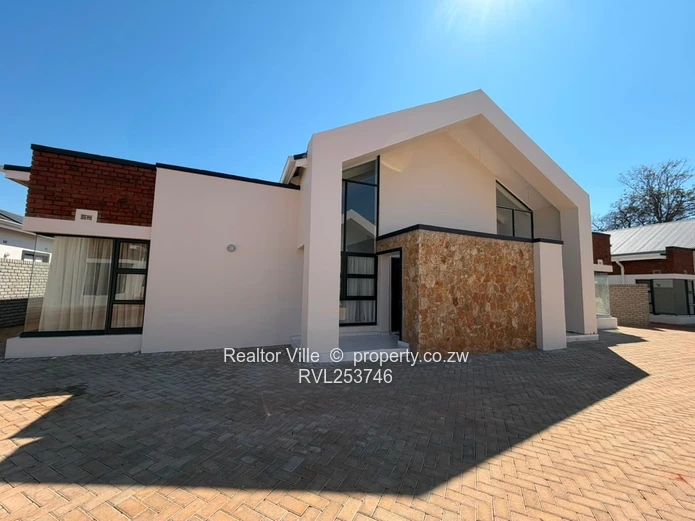 Stylish 3-Bed Vainona Home with Borehole & Paved Courtyard