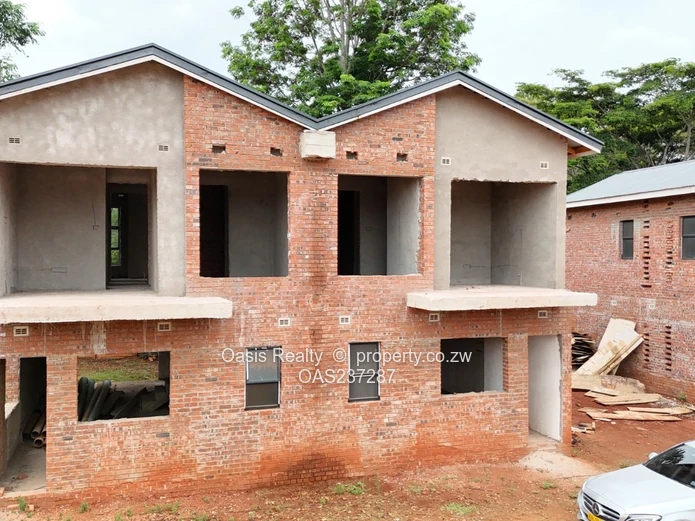 Helensvale townhouse shell for sale (Sole Mandate)