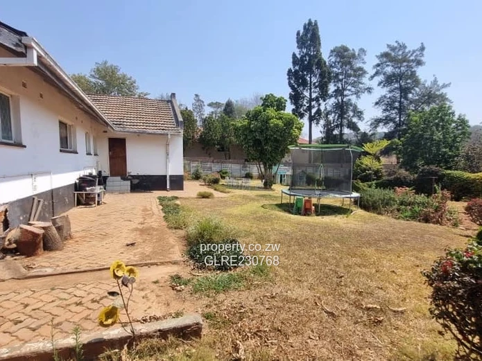 Glen Lorne Spacious Family Home To Let 
