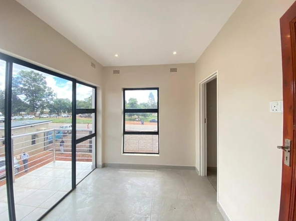 4 Bedroom Flat & Apartment