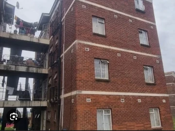 2 Bedroom Garden Flat