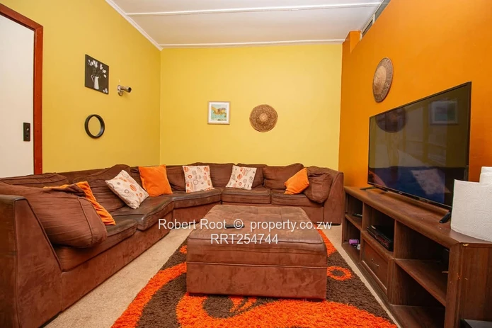 3 bed family home on a 3 hectare plot