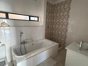 Flat & Apartment