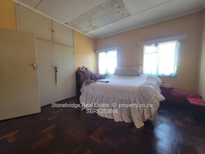 2 Bedroom Rogean Flat For Sale