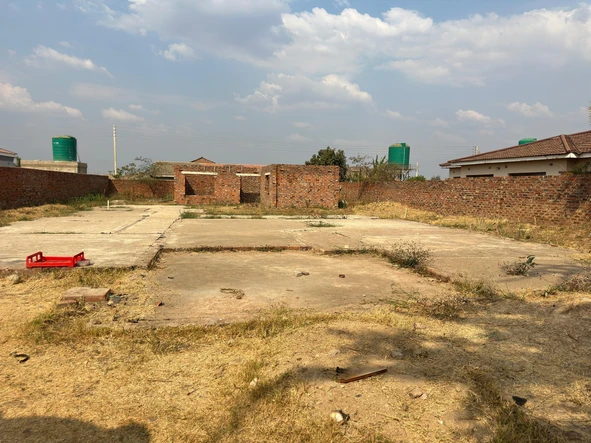 Stands & Residential Land