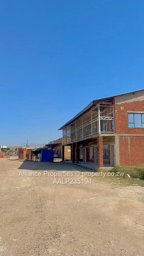 Prime Roadside Commercial Opportunity with Flexible Usage