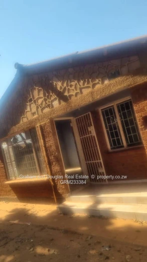 Neat Dzivarasekwa Extension house for sale