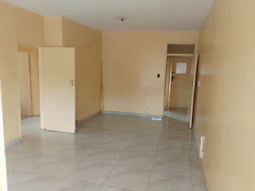 2 Bedroom Flat & Apartment