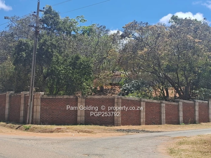 Prime 8265sqm Corner Stand Hogerty Hill (Sole Mandate)