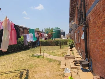 3 Bedroom Flat & Apartment