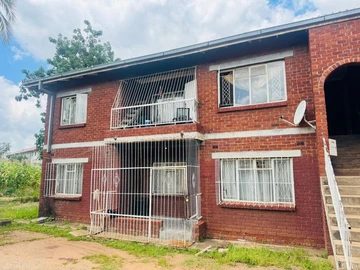 3 Bedroom Flat & Apartment