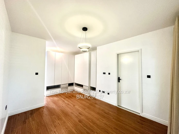4 Bed Modern Villas-Mt Pleasant