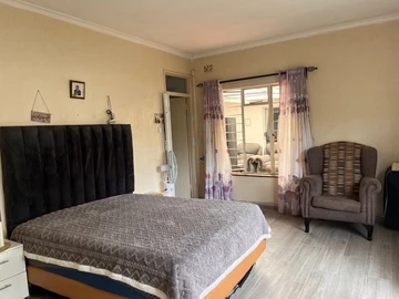 3 Bedroom Garden Flat