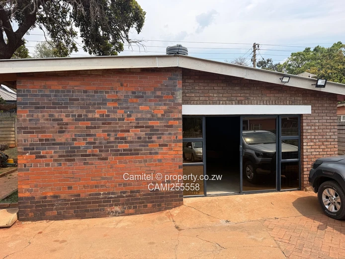 Stylish 3-Bed Home in Upper Hillside with Pool & Borehole