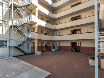 Flat & Apartment