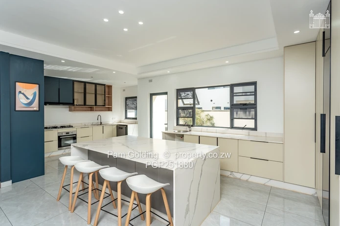 5 Bed All En Suite Townhouse