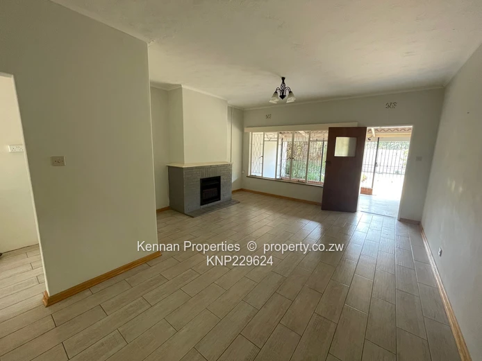 Neat Garden Flat In Quiet Complex