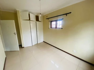 3 Bedroom Flat & Apartment